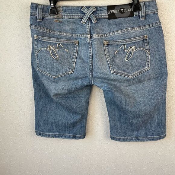 Seventy Seven Denim Shorts Size L EUC - Picture 5 of 7